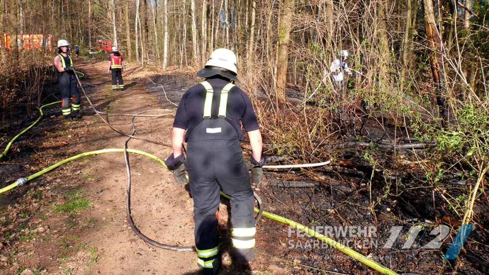 Waldbrand Höhe Autobahnzubringer A623 Waldbrand Höhe Autobahnzubringer A623