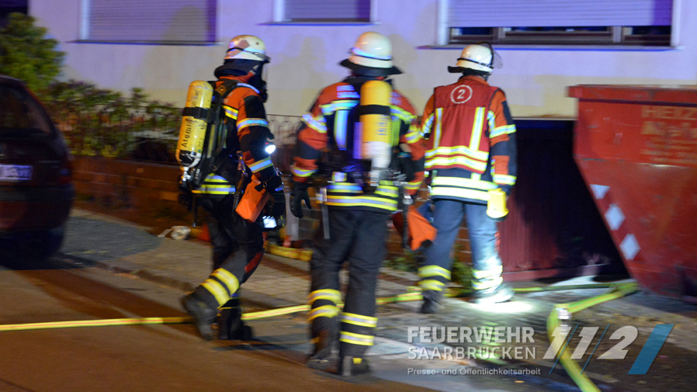 Kellerbrand mit Menschenrettung - Ottstraße Kellerbrand mit Menschenrettung - Ottstraße