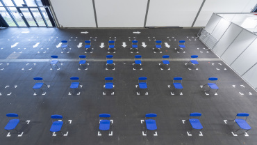 Wartebereich im Saarbrücker Impfzentrum Image
