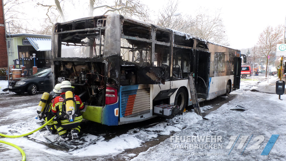 Busbrand - Gerhardstraße Altenkessel Busbrand - Gerhardstraße Altenkessel