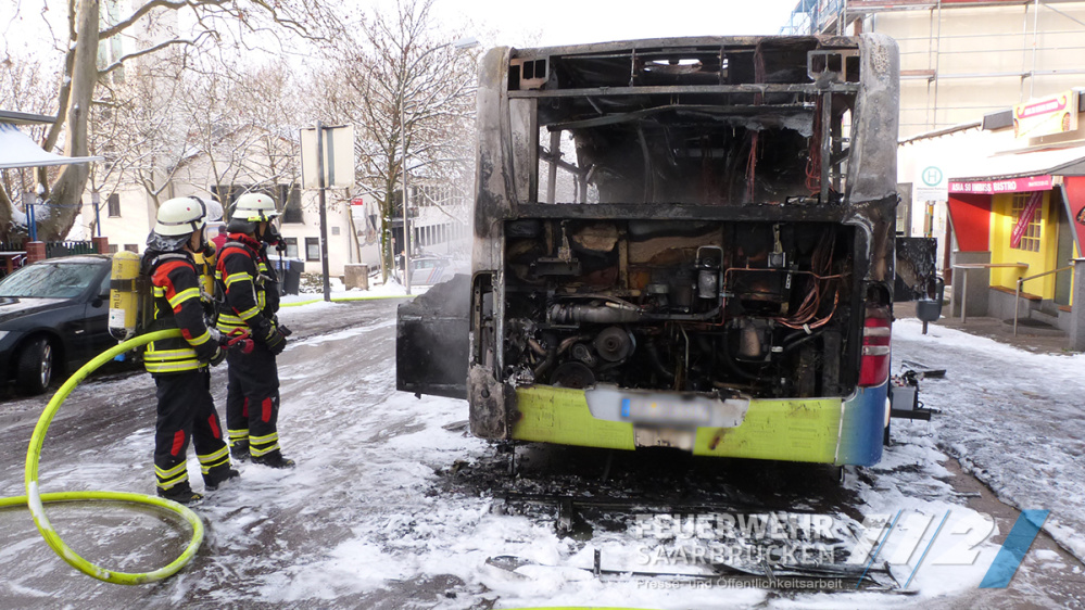 Busbrand - Gerhardstraße Altenkessel Busbrand - Gerhardstraße Altenkessel