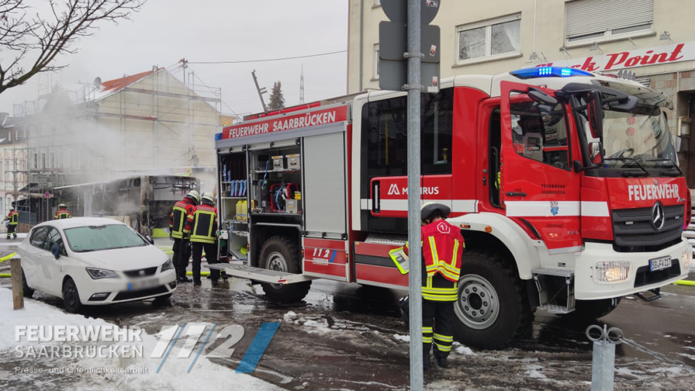 Busbrand - Gerhardstraße Altenkessel Busbrand - Gerhardstraße Altenkessel