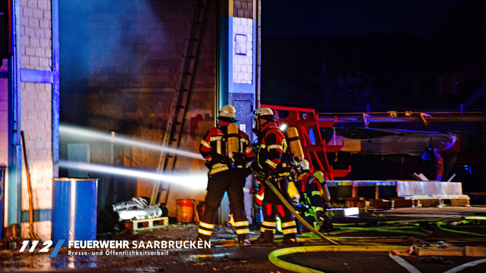 Lagerhallenbrand Dudweiler Lagerhallenbrand Dudweiler